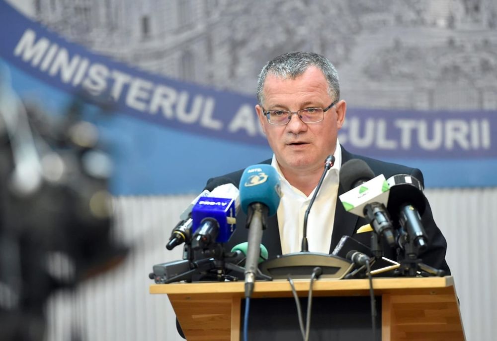 Fermierii vor primi câte 5000 euro iar procesatorii câte 50.000 euro. A. Oros: „Am primit acceptul Comisiei Europene”