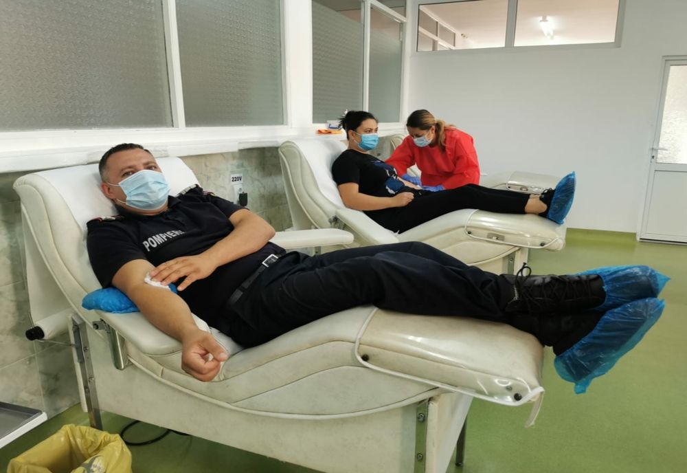 Salvatorii botoșăneni donează pentru viață!