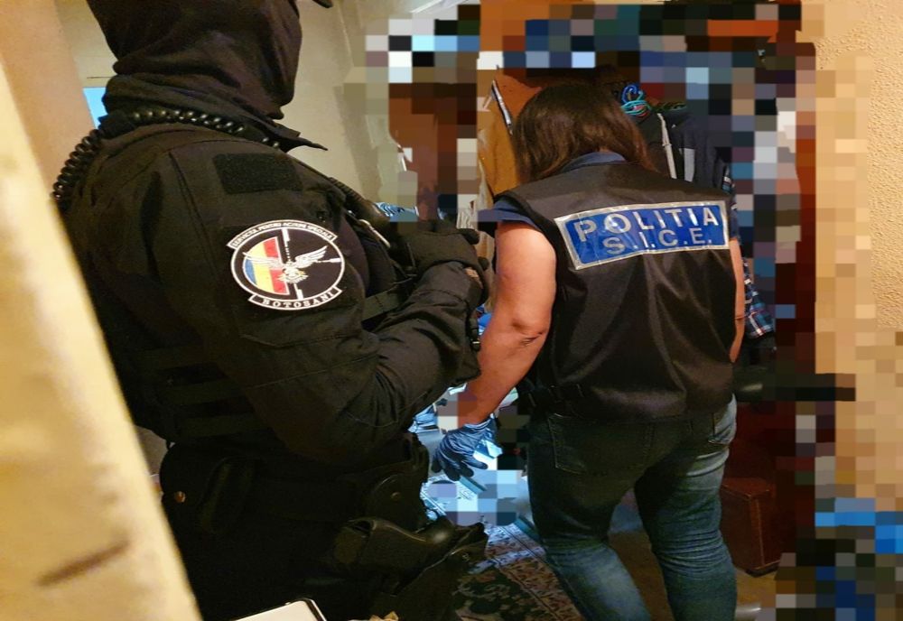 Contrabandă cu țigări la peste 70 de ani