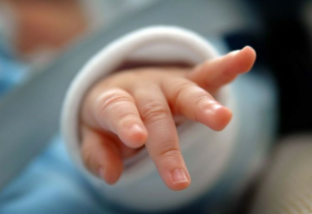 Un bebeluș de aproape 3 luni, din Botoșani, diagnosticat cu Covid, a murit la spital