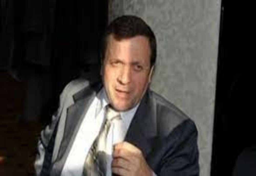 Fostul primar al comunei Brăești, în conflict de interese pentru că i-a mărit salariul soției. A fost sesizat Parchetul