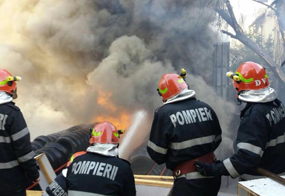 Patru incendii în două zile