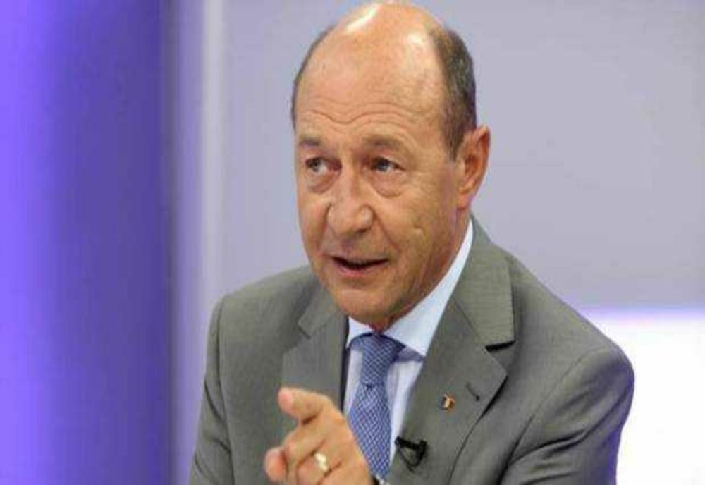 TRAIAN BĂSESCU, DESPRE ANULAREA ALEGERILOR: ”PSD, PNL, UDMR, AU FĂCUT ÎNȚELEGEREA PENTRU PROSTITUȚIA ELECTORALĂ CARE S-A PETRECUT ÎN ROMÂNIA ÎN 2024” 