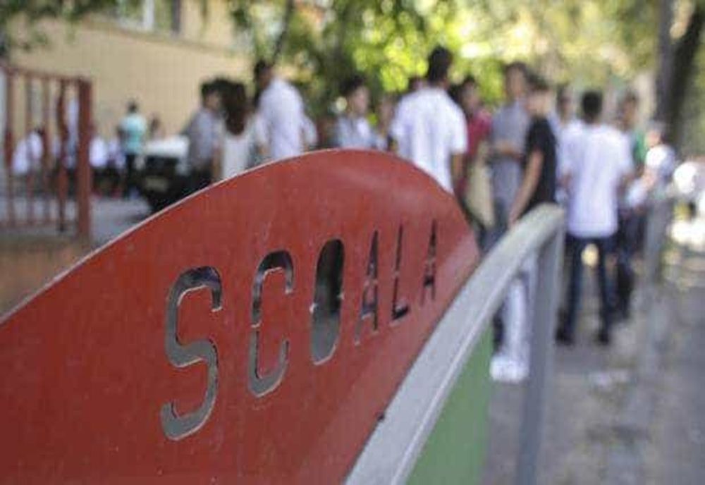 RAPORT OECD: ROMÂNIA, ÎNREGISTREAZĂ CELE MAI MARI PROCENTE DE COPII CARE NU MERG LA ȘCOALĂ