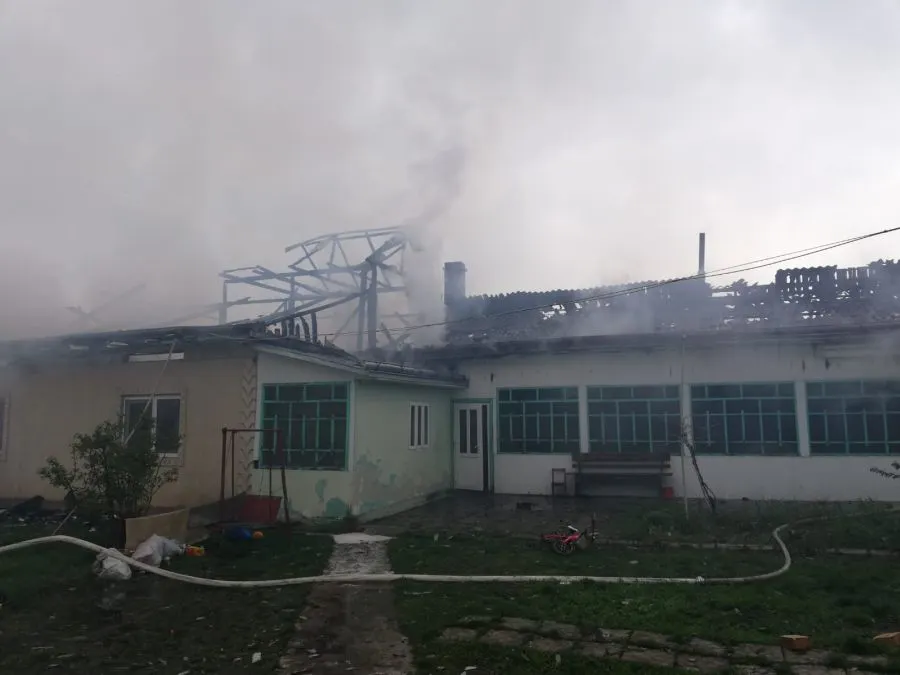 incendiu cucorani1