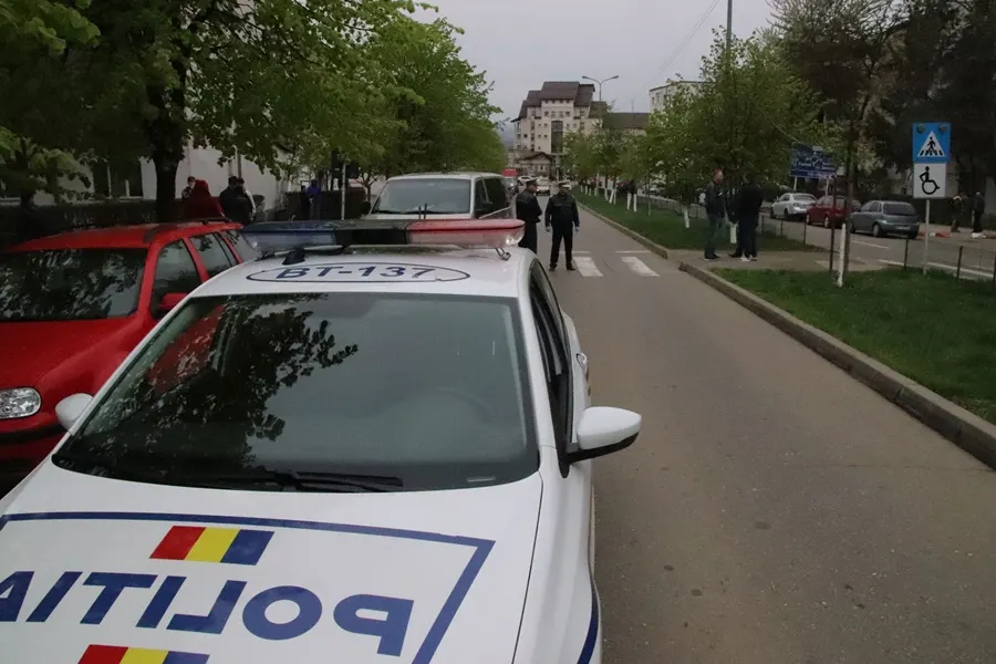 politie tigati in microbuz (4)
