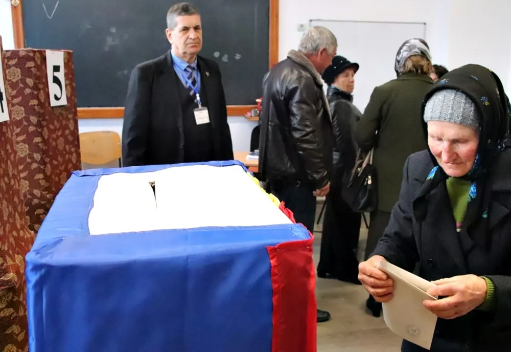 ALEGERI PREZIDENȚIALE 2019. Botoșănenii din mediul rural așteaptă de la viitorul președinte să le mărească pensiile FOTO&VIDEO