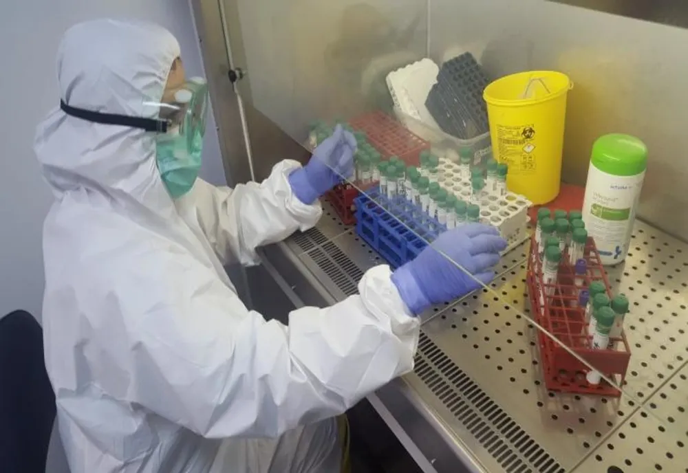 31 de cadre medicale infectate cu COVID 19 în județul Botoșani