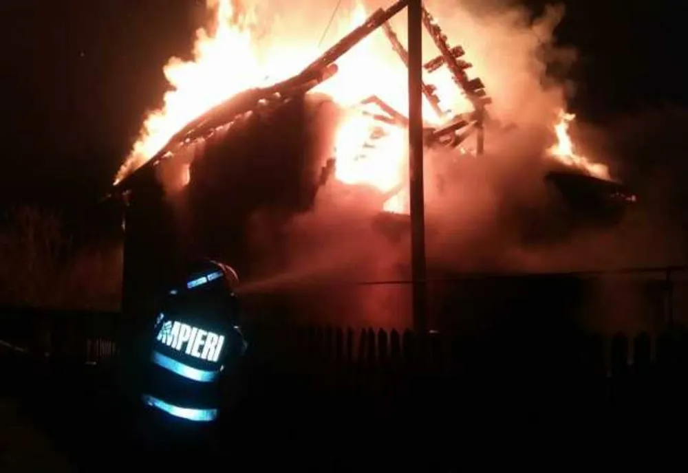 Două incendii în mai puțin de o oră