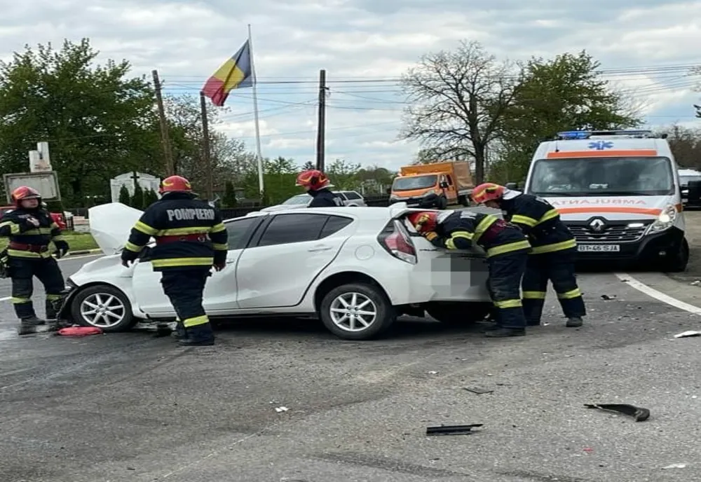 Accident grav în județul Botoșani! Șapte persoane, rănite! Printre ele, o femeie însărcinată și un copil de nici doi ani