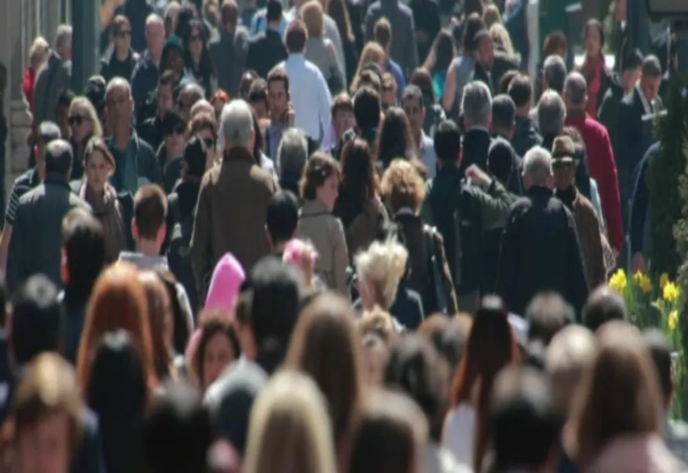 PESTE 16% DINTRE ROMÂNI NU ÎȘI PERMITEAU O MASĂ ADECVATĂ, ÎN 2024