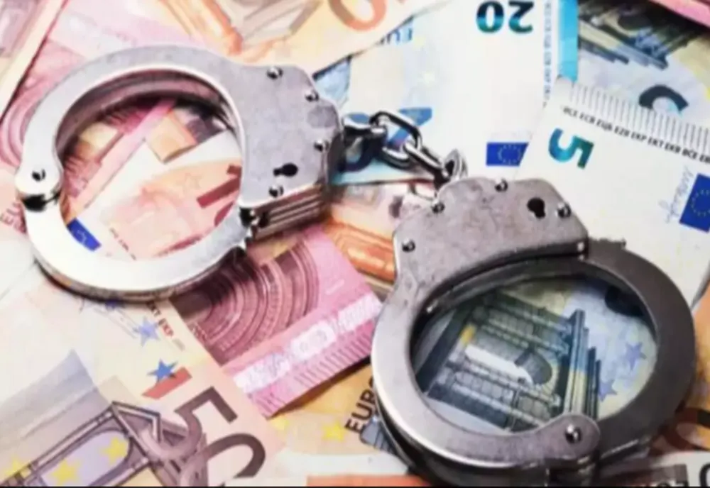 Primar REȚINUT în dosarul angajărilor fraudate în spitalul din Botoșani - 2.000 de euro pentru angajarea unor rude