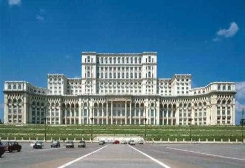 6 DEPUTAȚI DEMISIONEAZĂ DIN PARTIDUL OAMENILOR TINERI
