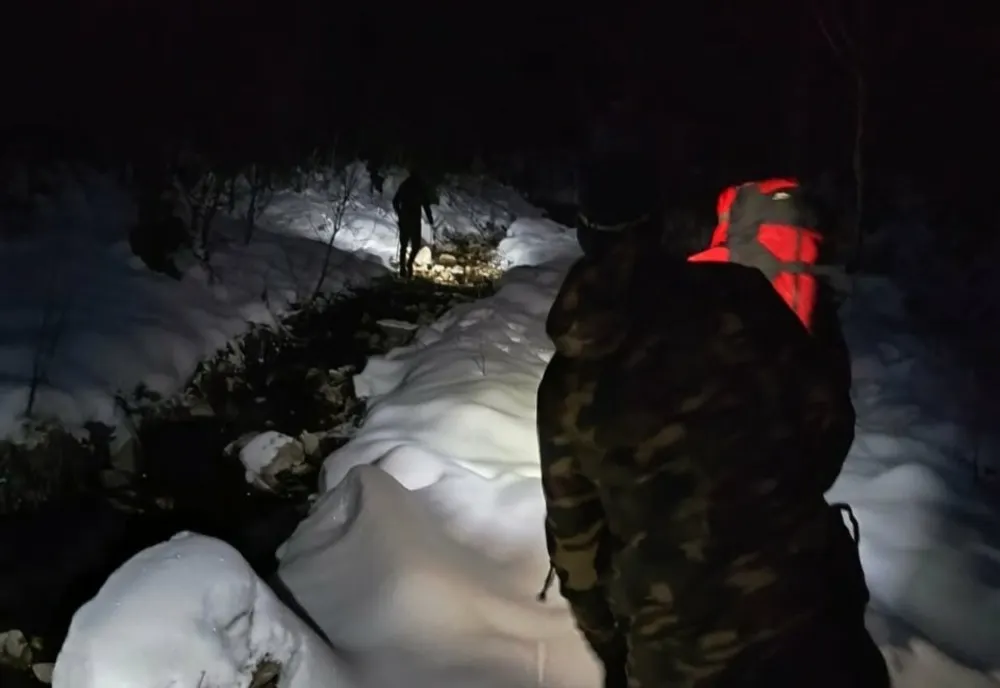 MISIUNE DIFICILĂ DE SALVARE A UNOR UCRAINENI, ÎN MUNŢII MARAMUREŞULUI
