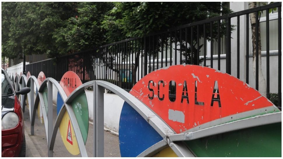 Revoltă în educație: simularea Evaluării Naționale 2026 ar putea fi boicotată în mai multe județe. Profesorii, sătui de măsurile lui Bolojan