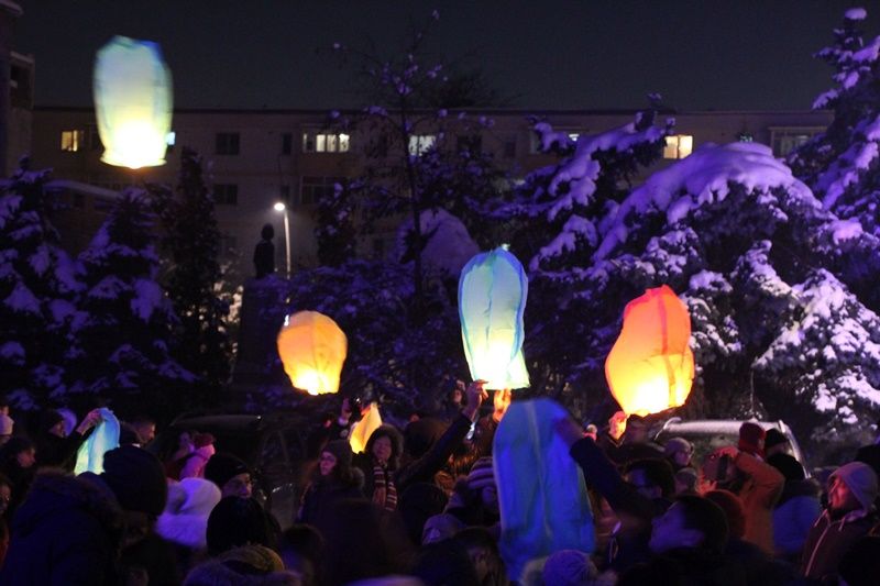 defilare cu torte si lampioane (11)