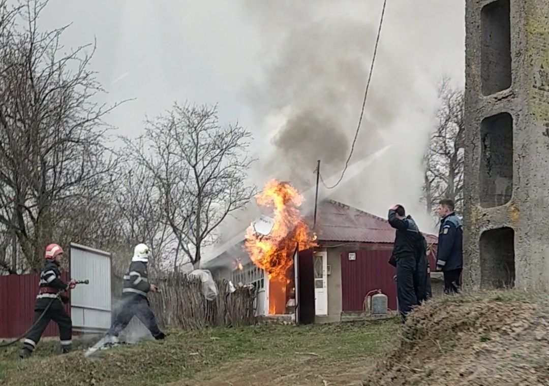 incendiu casa