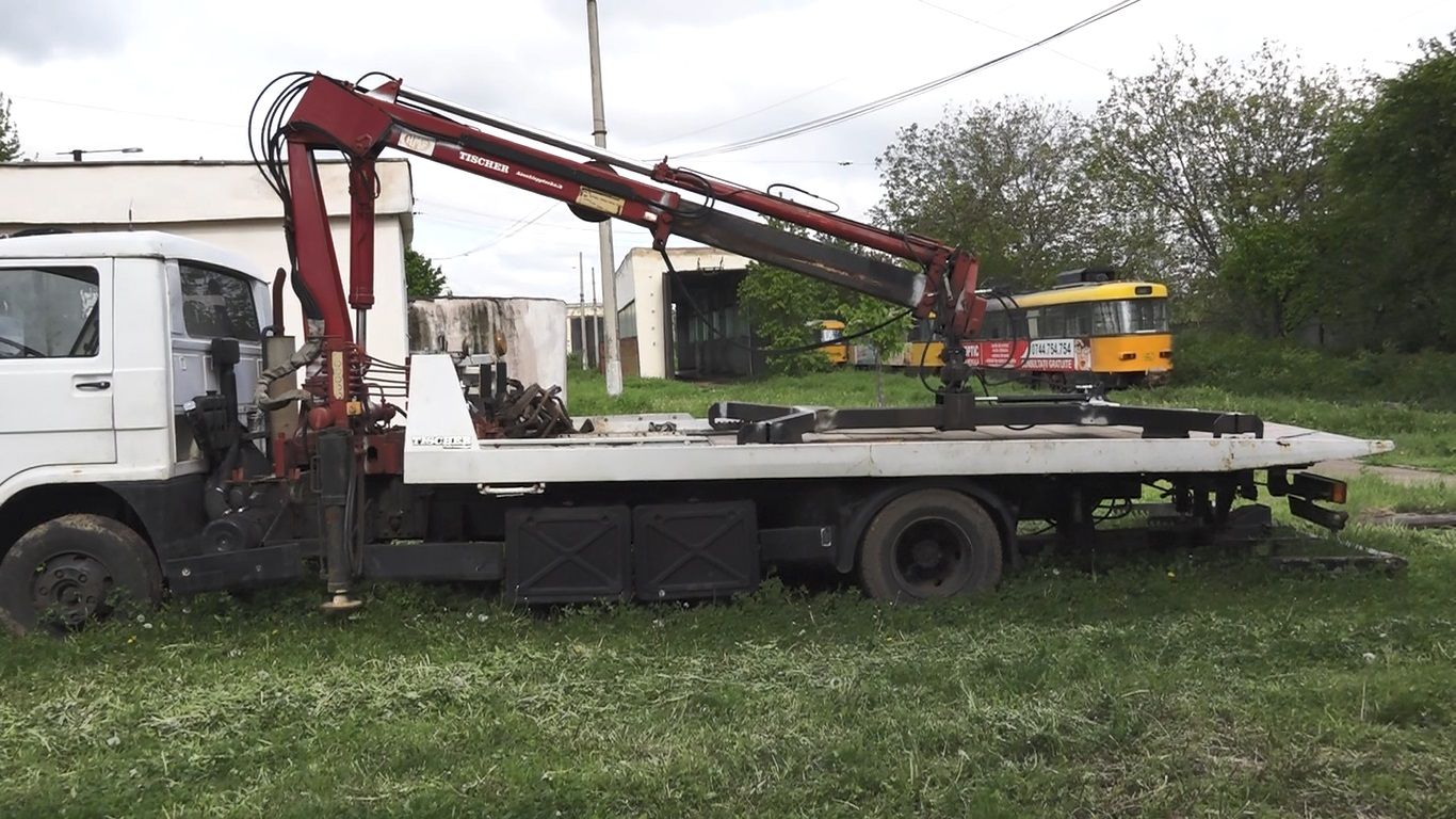 autovehicul de ridicare masini1