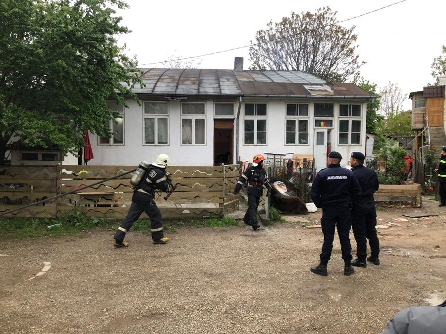jandarmi, pompieri incendiu