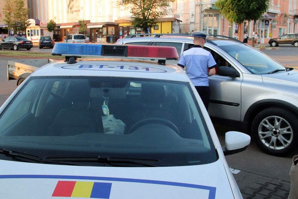 politist rutiera, masina oprita3