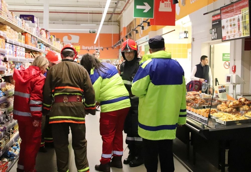 ISU Botoșani caută voluntari care să intervină alături de pompieri