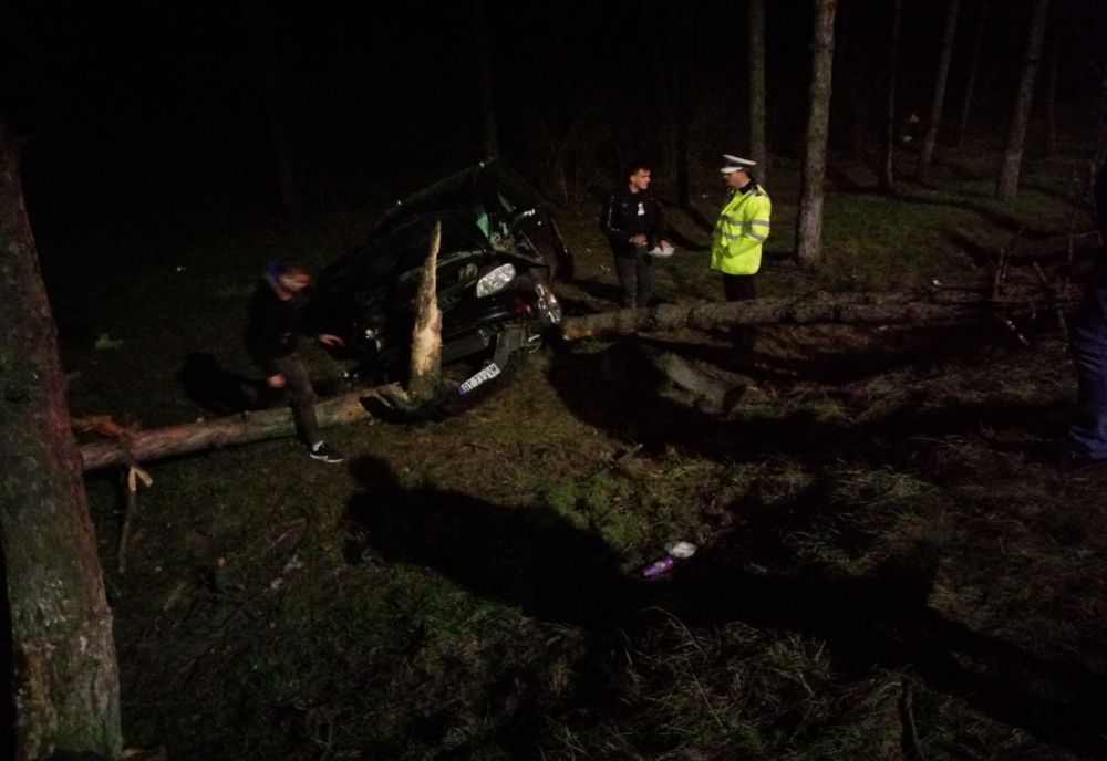 Accident la intrarea în municipiul Dorohoi. O persoană a fost rănită FOTO