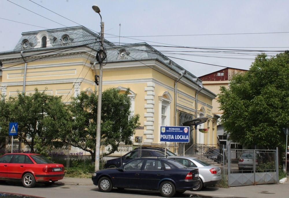 Femei amendate după ce s-au bătut pe stradă