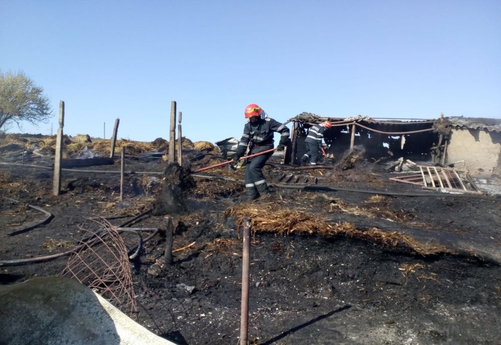 Incendiu cu pagube de 25.000 lei