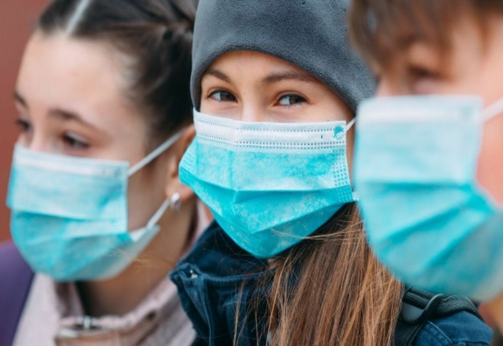 Botoșani: Masca de protecţie, obligatorie în preajma unităţilor de învăţământ, pe o rază de 100 de metri