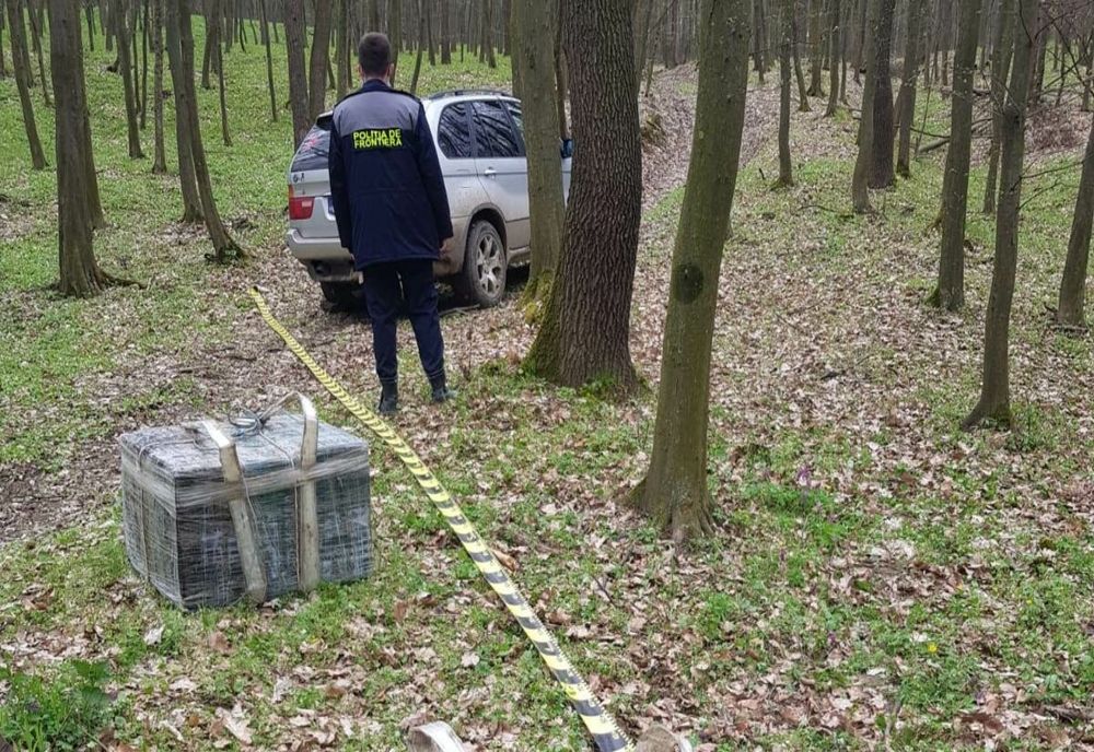 Autoturism și țigări de contrabandă reținute cu focuri de armă la frontiera de est