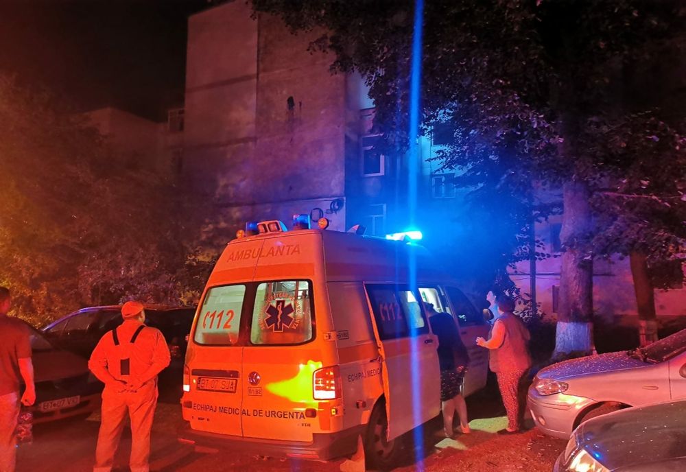 Mai multe familii evacuate din cauza unui incendiu