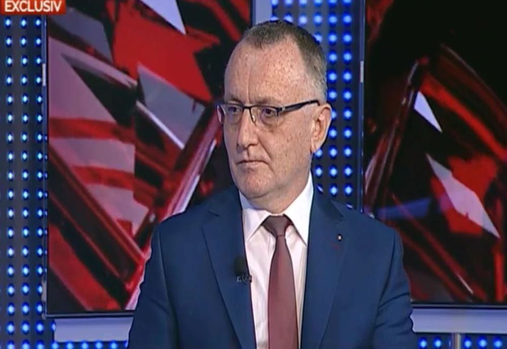 Cîmpeanu: "Elevii vor da teze, cu prezență fizică, în primele două săptămâni din ianuarie 2022"