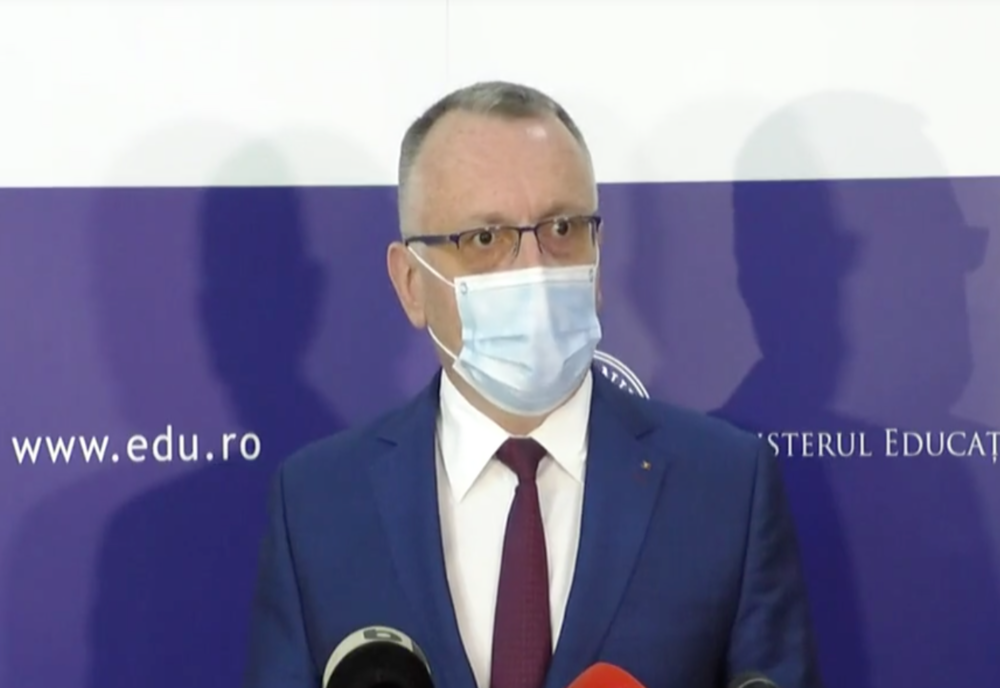 Primele teste de salivă au ajuns în teritoriu. Cîmpeanu: „Apreciez efortul tuturor autorităţilor” - Cum se va face distribuția DOCUMENT