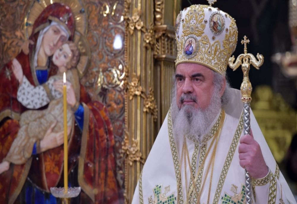 Pastorala de Crăciun a Patriarhului Daniel: ''Dumnezeu este iubire smerită şi darnică''
