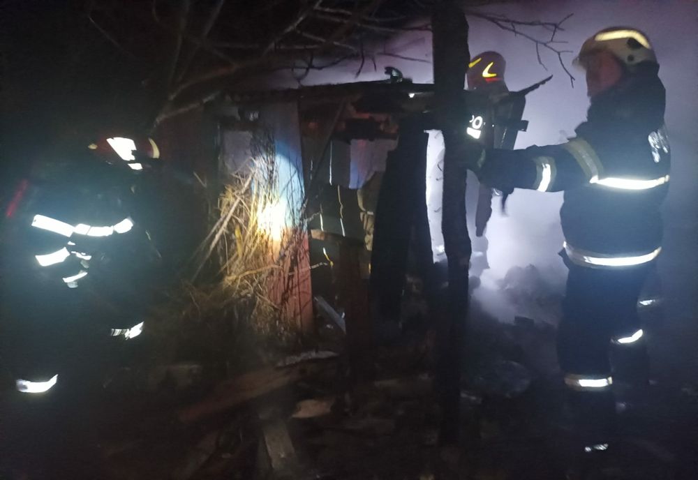 O bătrână a ajuns la spital cu arsuri pe 30% din suprafața corpului