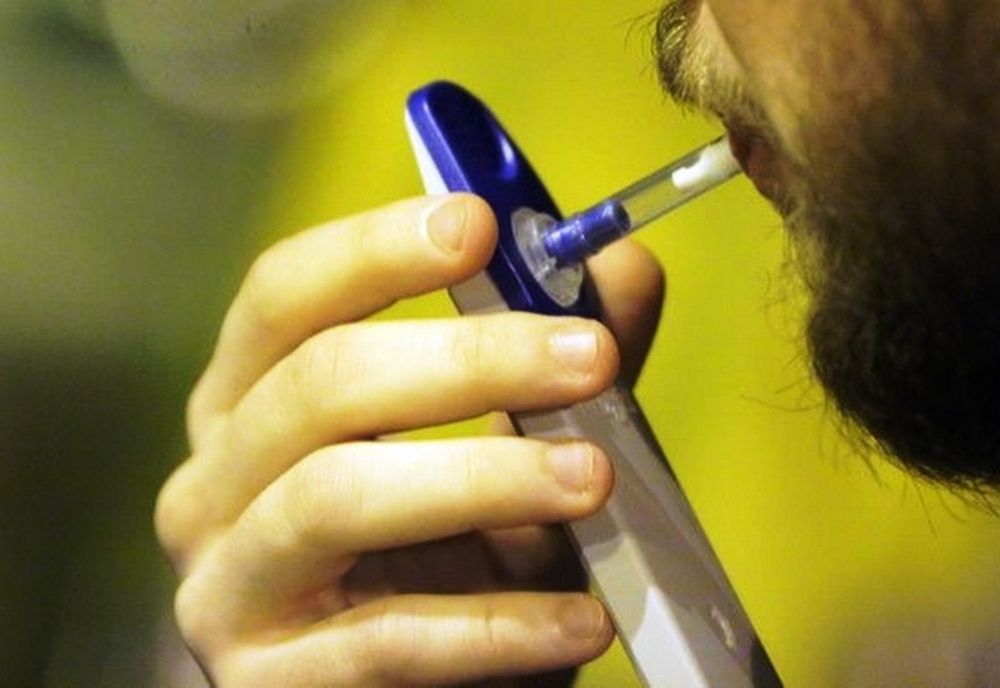 Tânăr din Botoșani, internat în spital după ce a fost prins drogat la volan