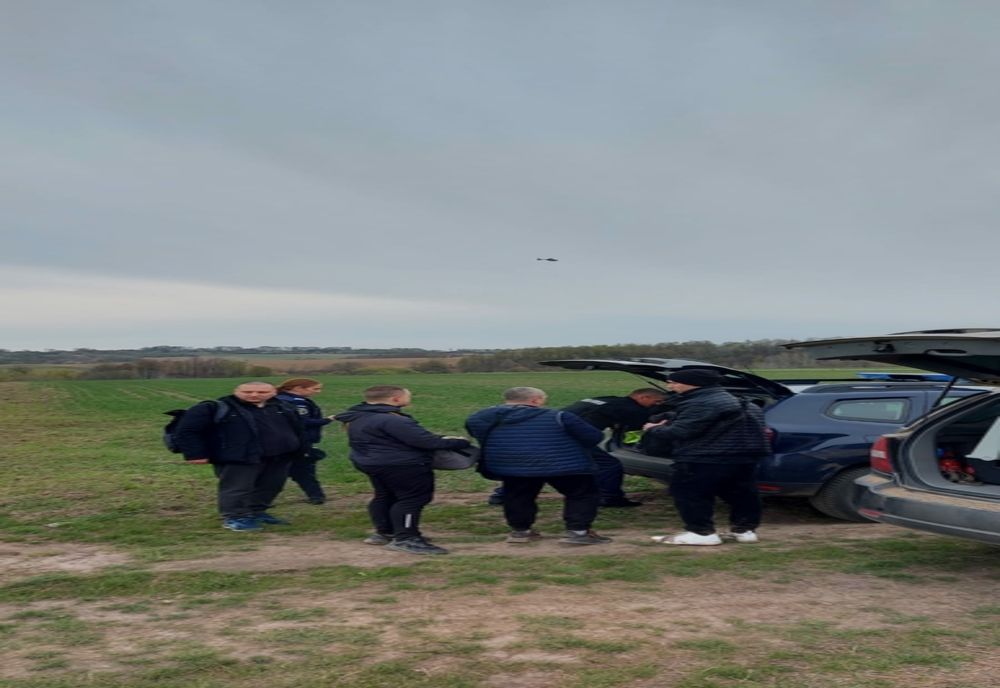 Depistaţi din elicopter când au trecut ilegal frontiera   