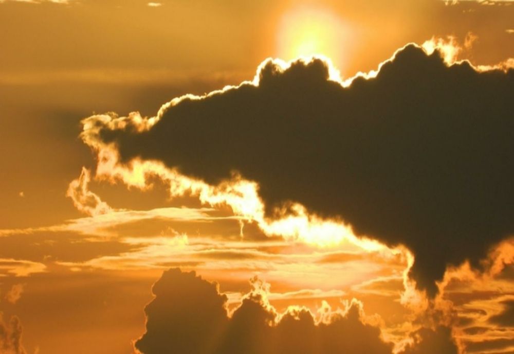 Cod portocaliu de CANICULĂ. Temperaturi de 38 de grade, val de aer sufocant - Harta actualizată