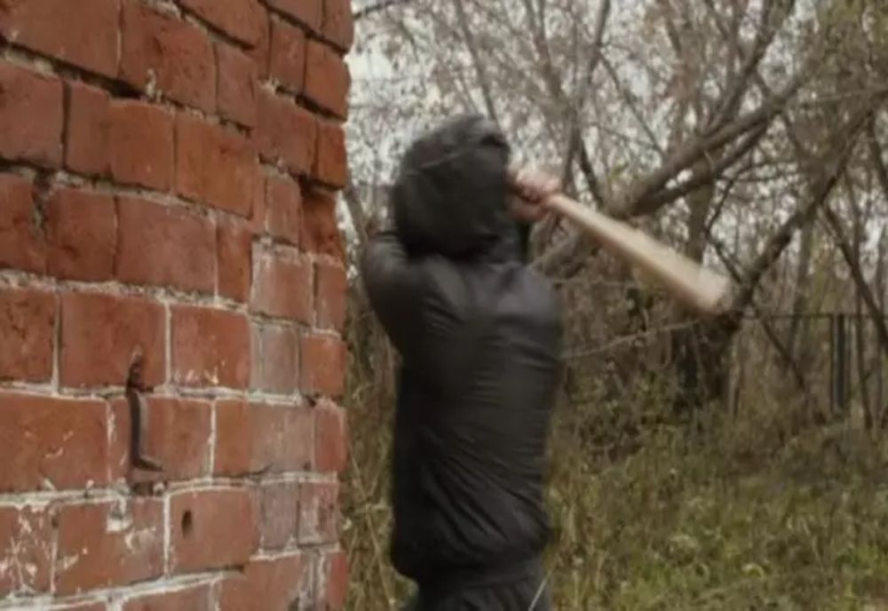Individ violent, liniștit după gratii