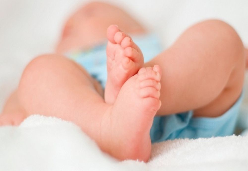 Un bebeluș de 3 luni din Botoșani a murit din cauza COVID-19. Copilul nu era cunoscut cu afecțiuni medicale