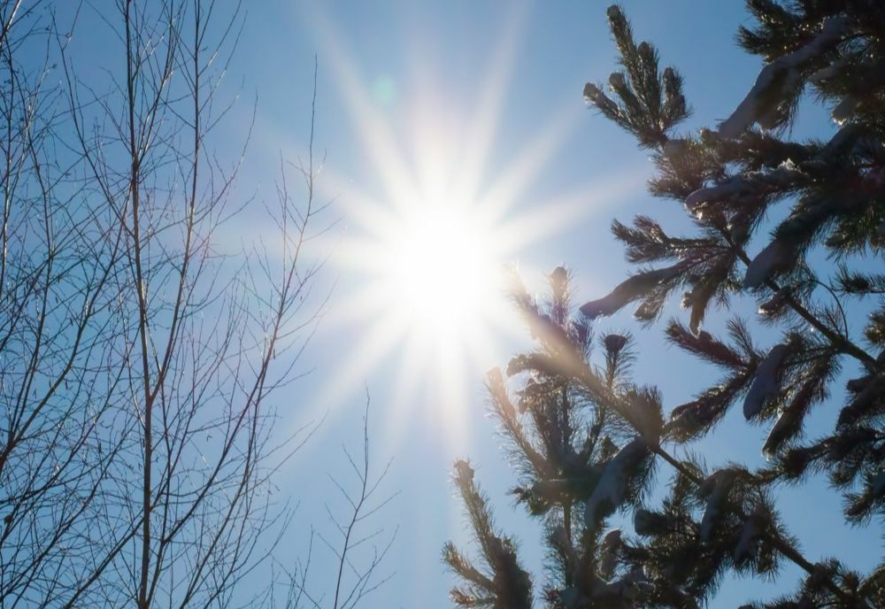 Prognoza 18 februarie - vremea extremelor. Unde sunt așteptate maxime de primăvară și în ce zone mai ninge