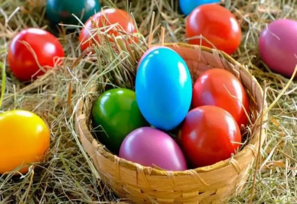 Cât timp poți mânca ouăle vopsite de Paște. Numărul de zile după care devin TOXICE