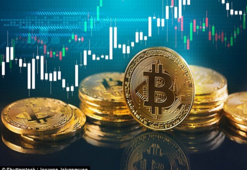 Bitcoin alunecă spre 93.000 de dolari; altcoin-urile se prăbușesc, iar piața intră în zona de „teamă extremă”