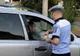 Prins la volanul unui autovehicul deși nu avea voie să-l conducă
