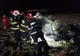 FOTO-Un tânăr a rămas încarcerat după ce s-a răsturnat cu mașina