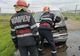 Autoutilitară distrusă parțial într-un incendiu