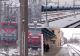 Haos în gări. Ninsoarea a blocat circulația feroviară. Călătorii așteaptă ore întregi în ger -VIDEO